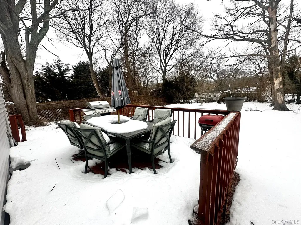 65 Rock Road Islip Terrace NY 11752