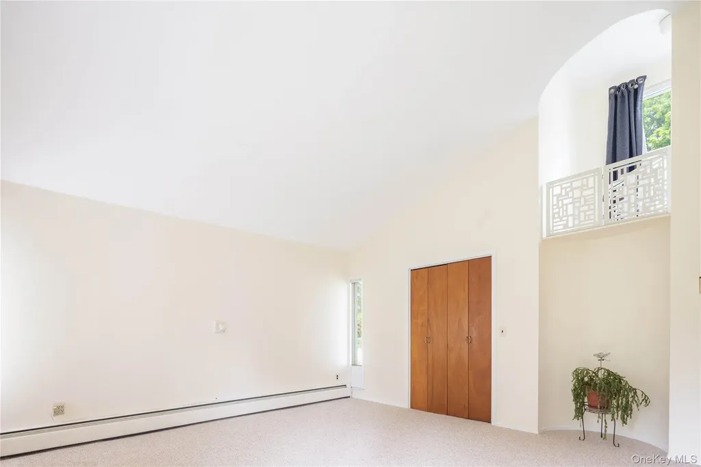 6 Bay View Drive Hampton Bays NY 11946