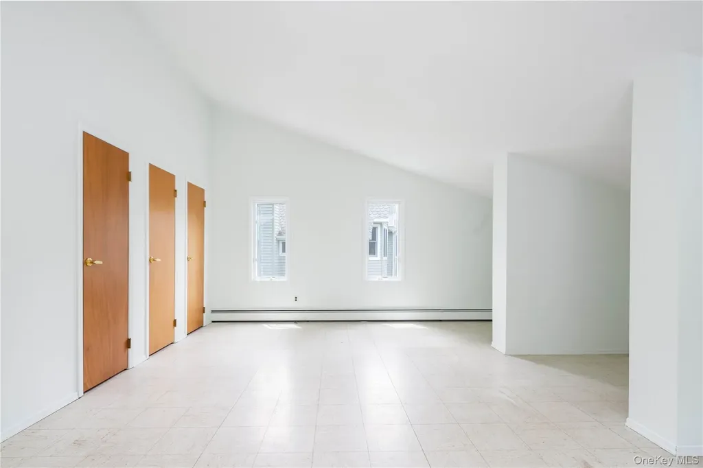 6 Bay View Drive Hampton Bays NY 11946