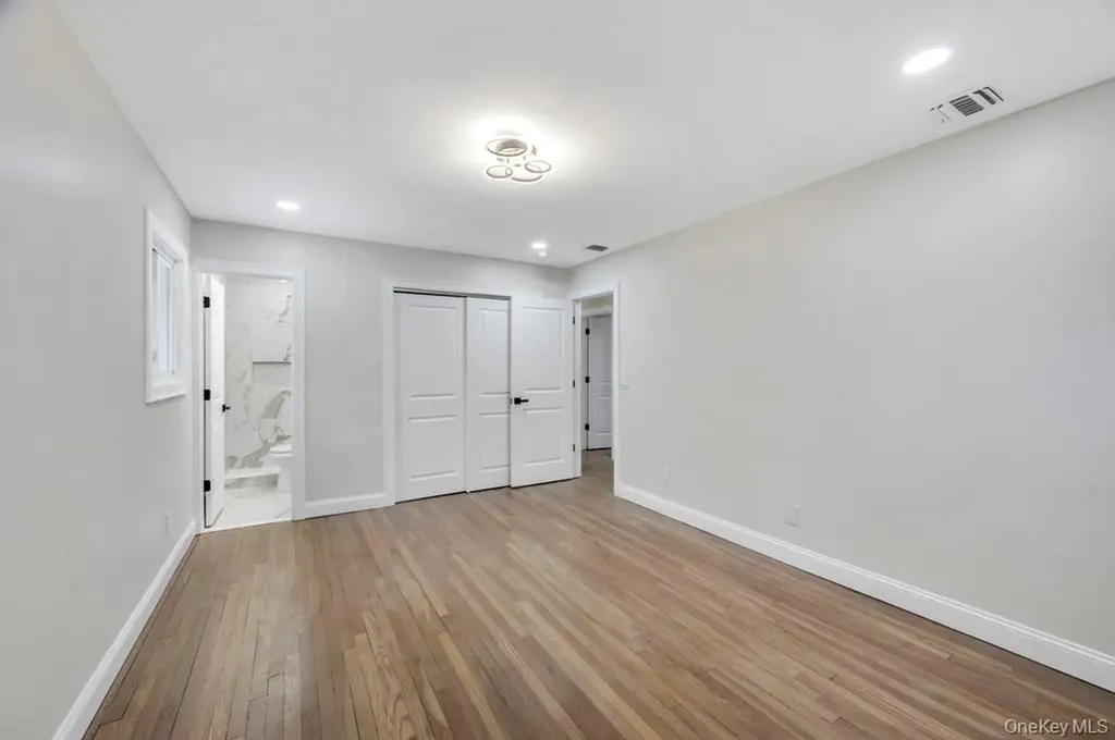 191 Ridge Road Wheatley Heights NY 11798