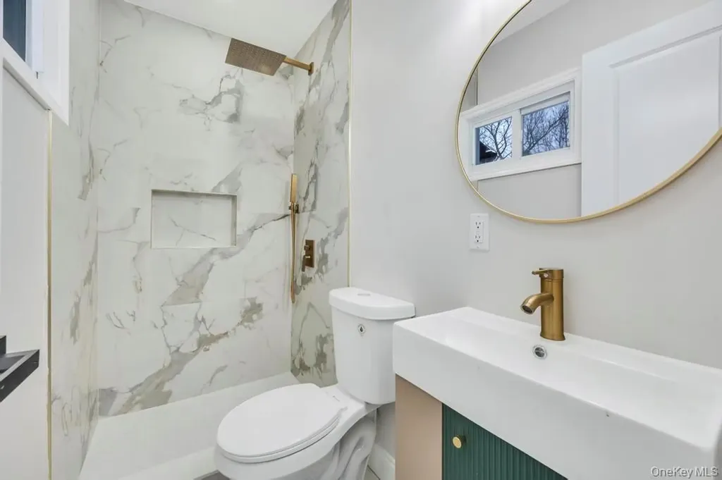 191 Ridge Road Wheatley Heights NY 11798