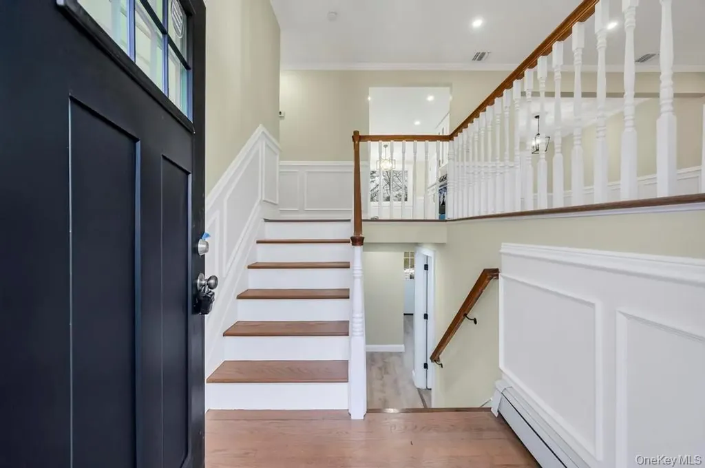 191 Ridge Road Wheatley Heights NY 11798