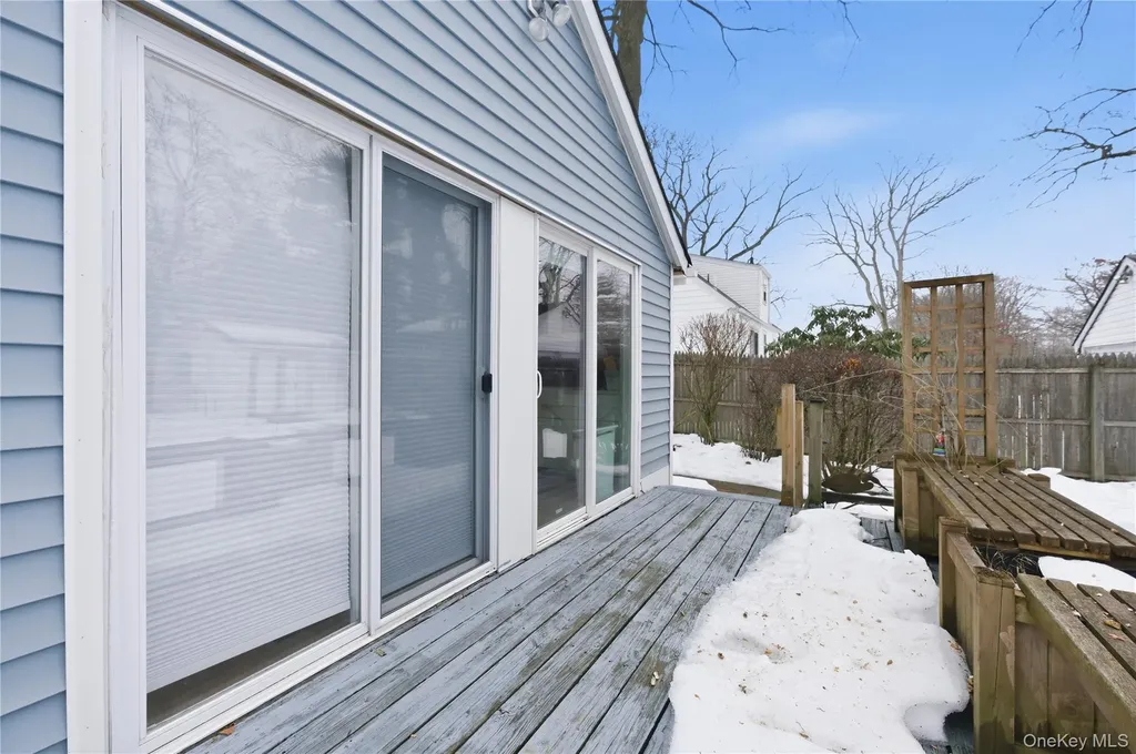 20 Bristol Street Huntington NY 11743