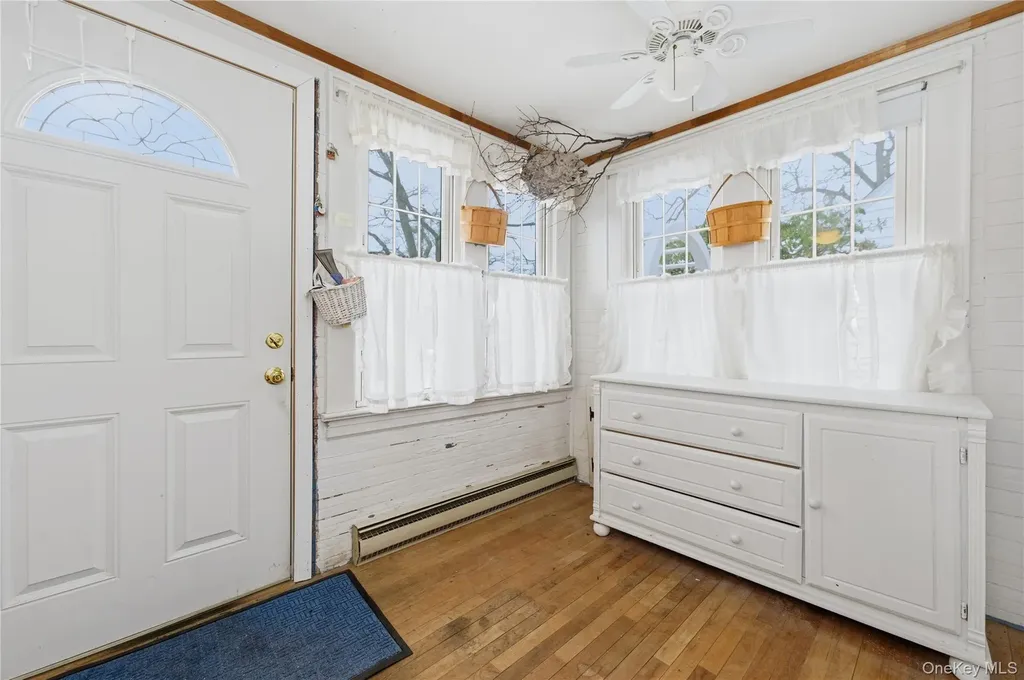 20 Bristol Street Huntington NY 11743