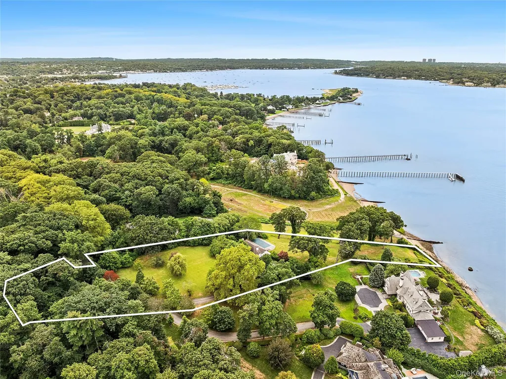 45 Cedar Lane Sands Point NY 11050