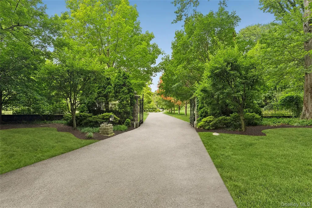 45 Cedar Lane Sands Point NY 11050