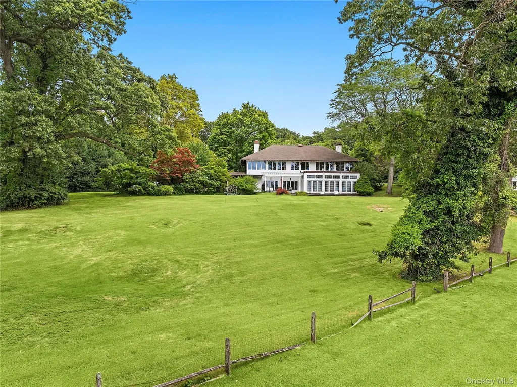 45 Cedar Lane Sands Point NY 11050