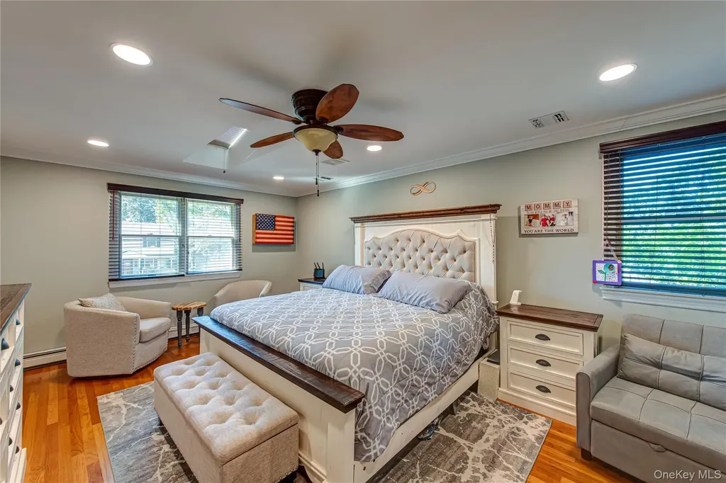 9 Donna Place East Islip NY 11730