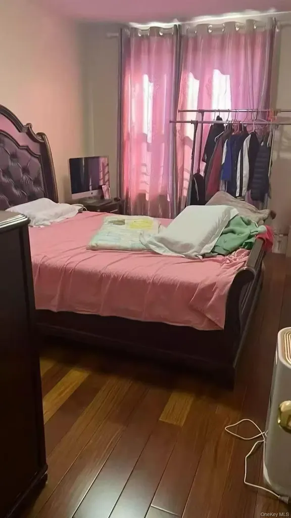 14015 Holly Avenue Flushing NY 11355