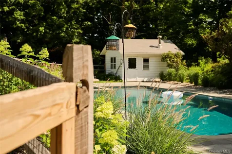 41 Seelbach Lane Staatsburg NY 12580