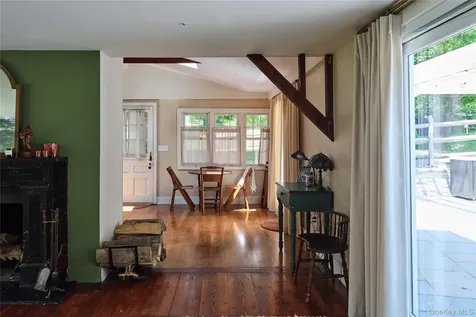 41 Seelbach Lane Staatsburg NY 12580