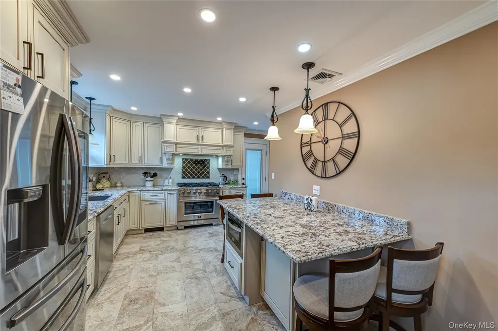 11 Meehan Lane Coram NY 11727