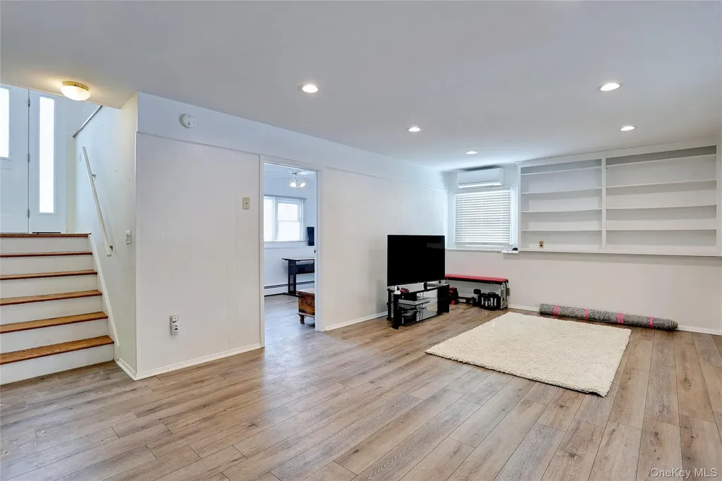 9 Mary Beth Drive Airmont NY 10901