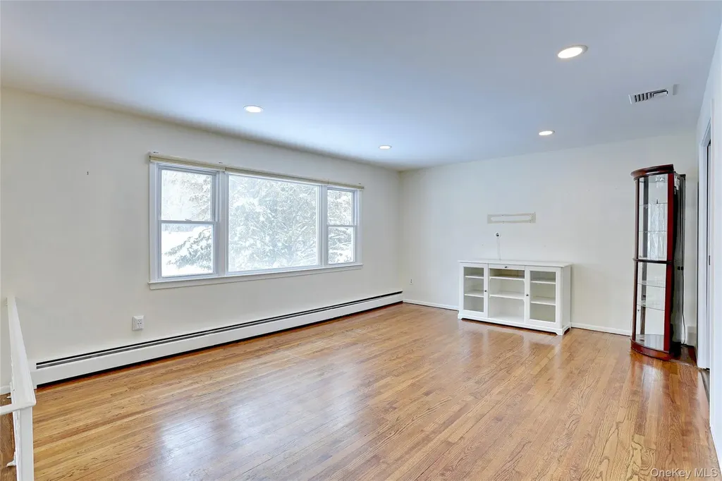 9 Mary Beth Drive Airmont NY 10901