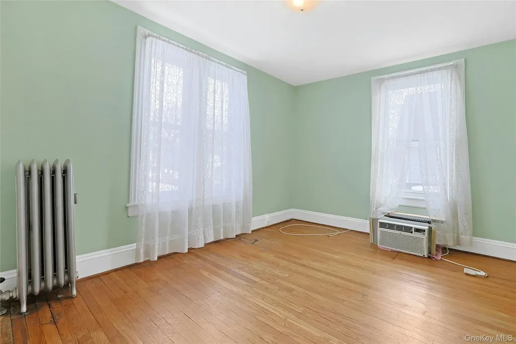 9 Clinton Place Suffern NY 10901