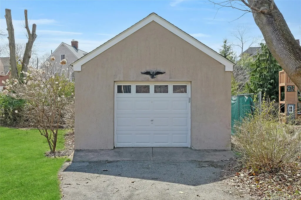 9 Clinton Place Suffern NY 10901