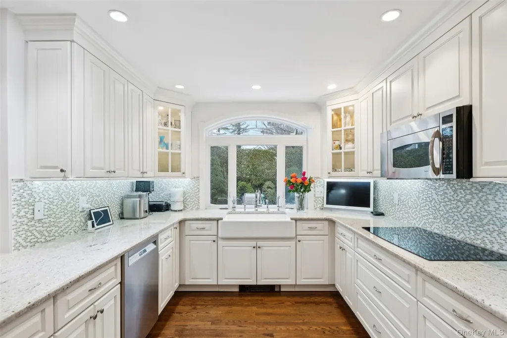 982 Clark Place Woodmere NY 11598