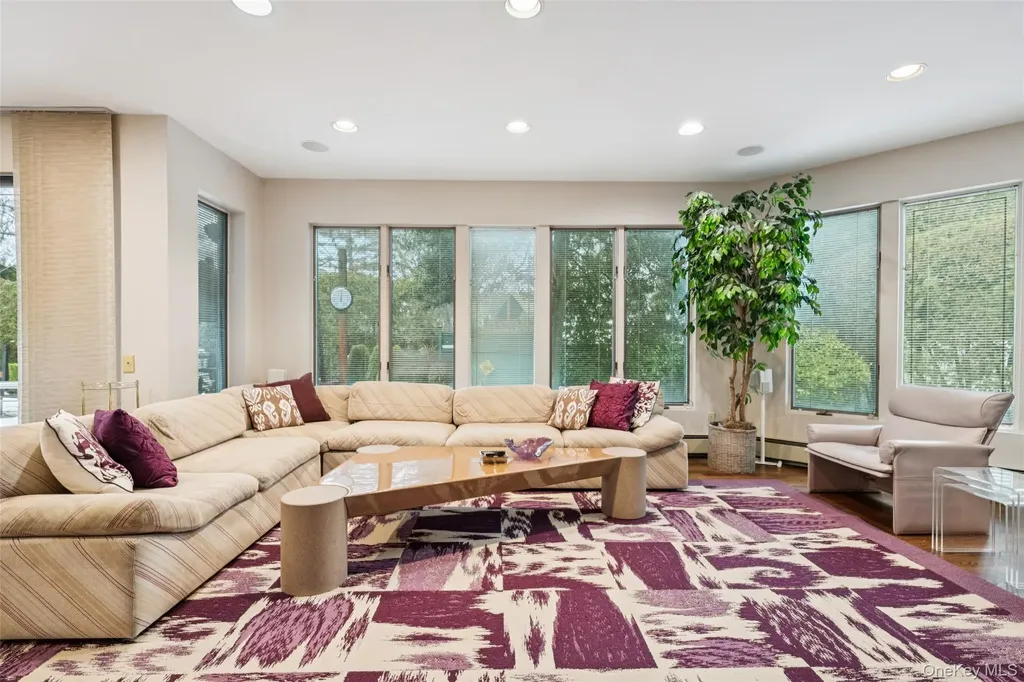 982 Clark Place Woodmere NY 11598
