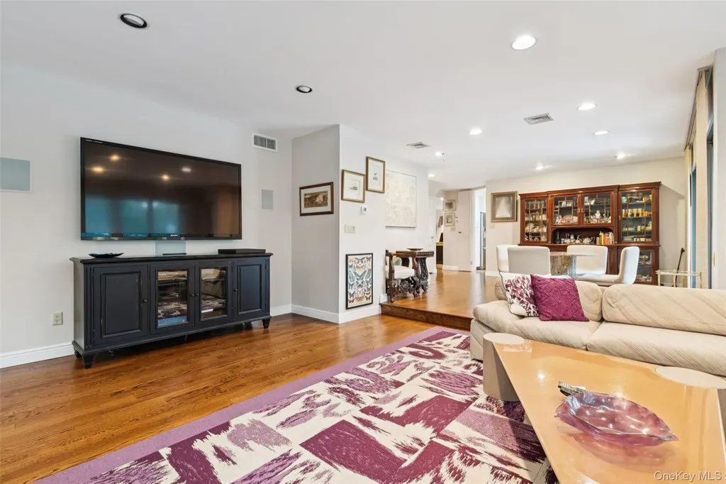 982 Clark Place Woodmere NY 11598