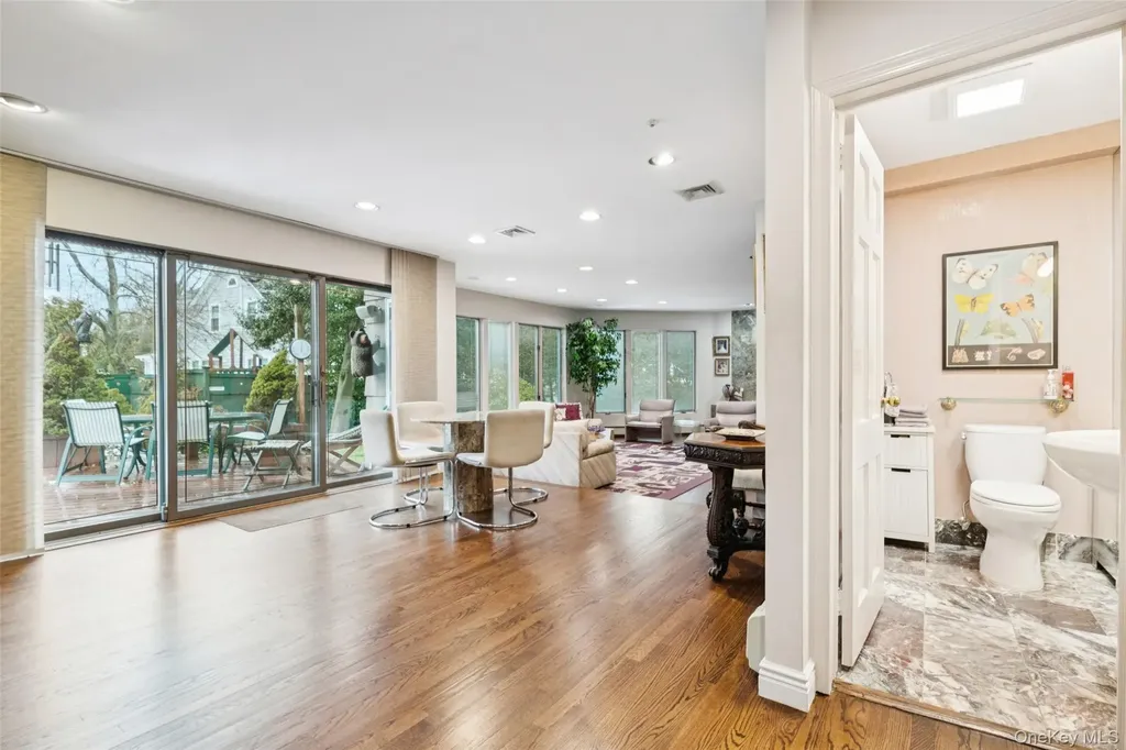 982 Clark Place Woodmere NY 11598