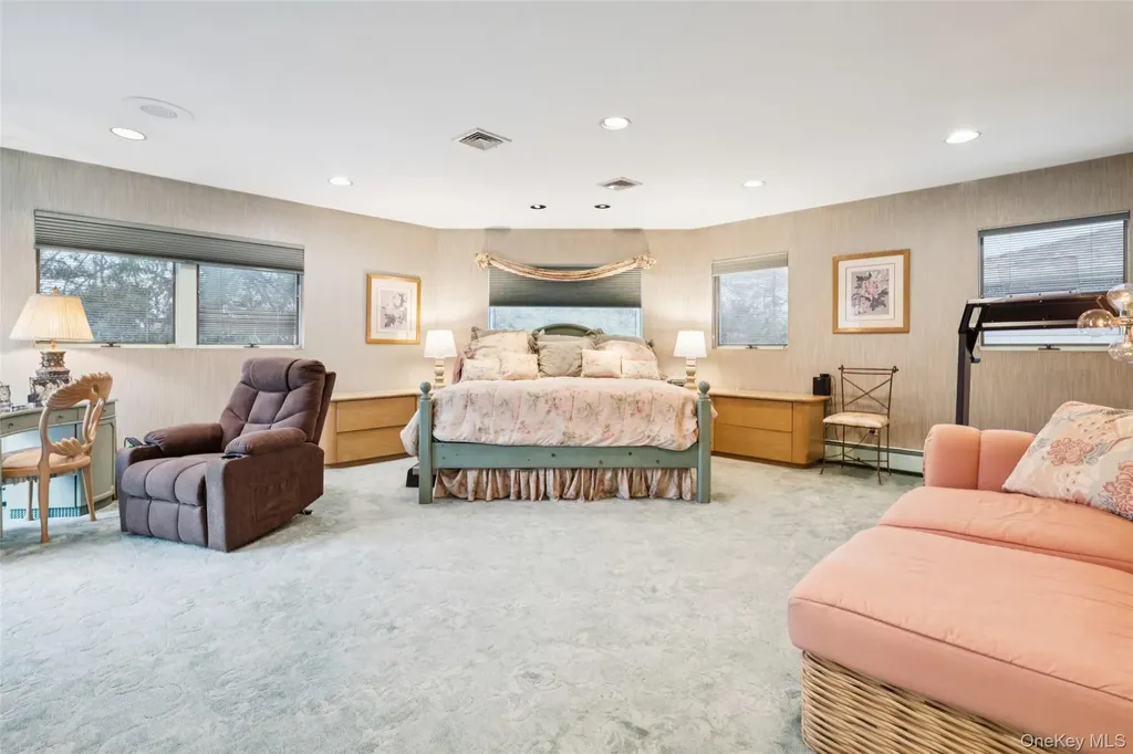 982 Clark Place Woodmere NY 11598