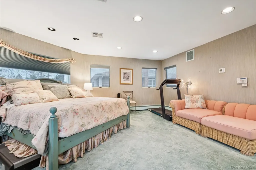 982 Clark Place Woodmere NY 11598