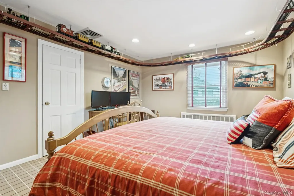 982 Clark Place Woodmere NY 11598