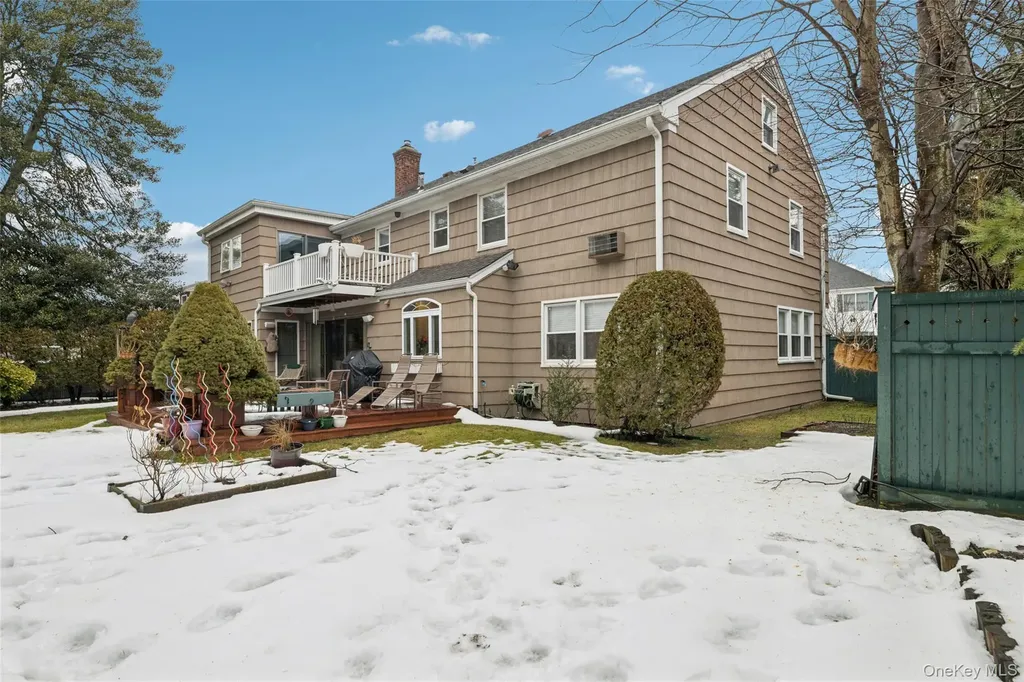 982 Clark Place Woodmere NY 11598