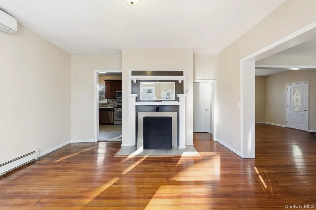 161 Wallace Street Freeport NY 11520