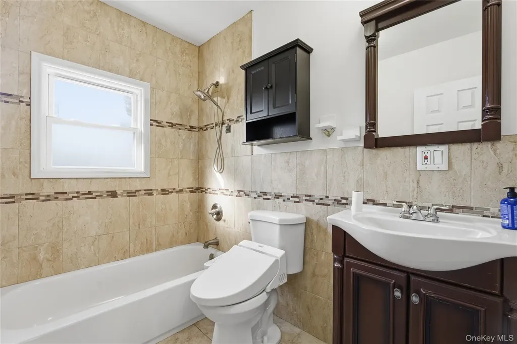 161 Wallace Street Freeport NY 11520