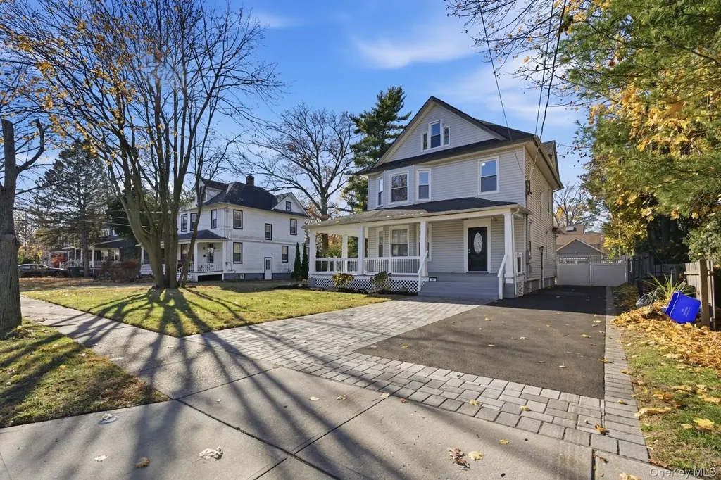 161 Wallace Street Freeport NY 11520