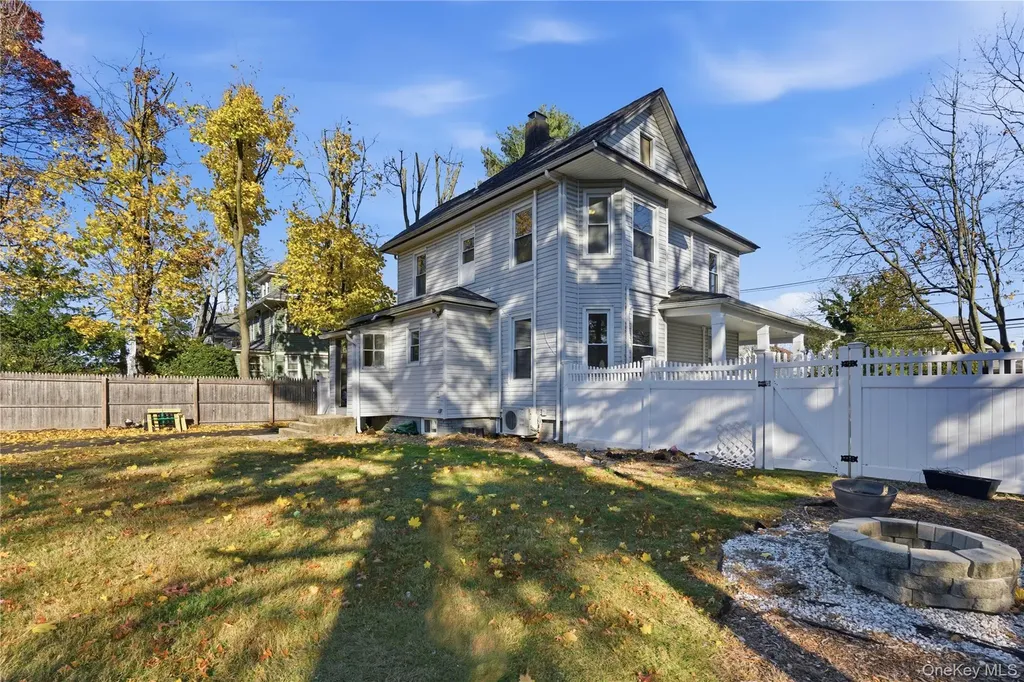 161 Wallace Street Freeport NY 11520