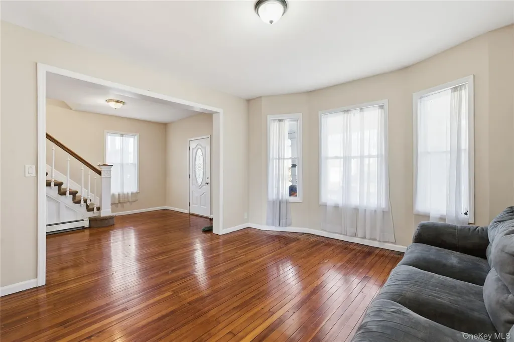 161 Wallace Street Freeport NY 11520