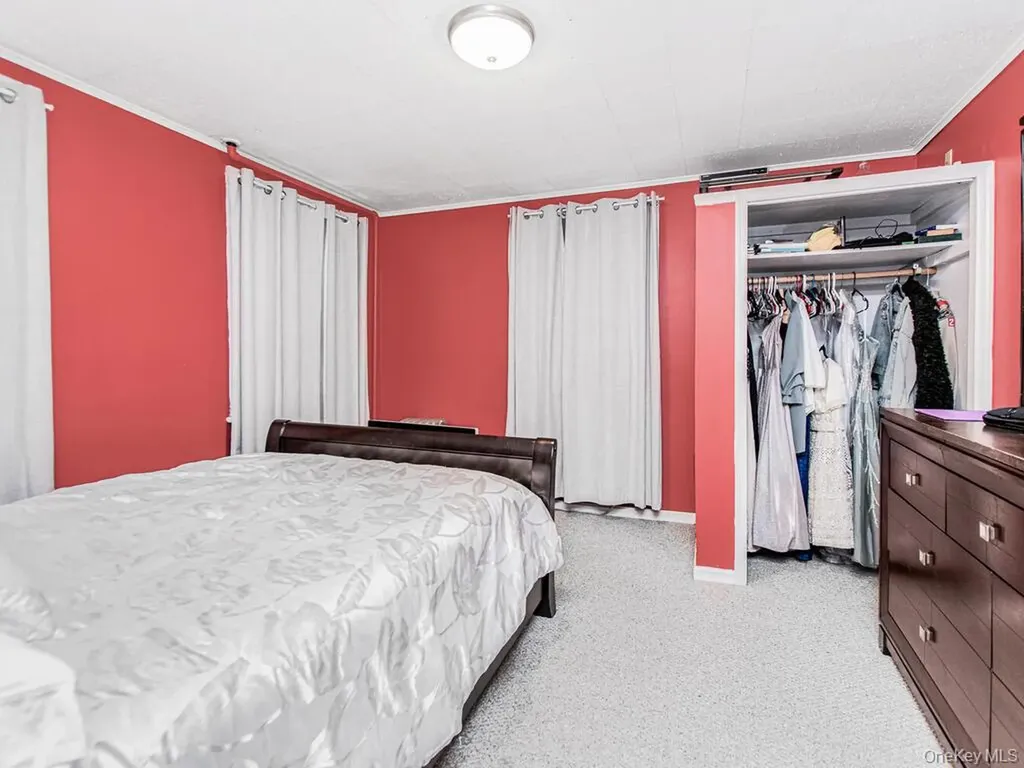 4613 Carpenter Avenue Bronx NY 10470