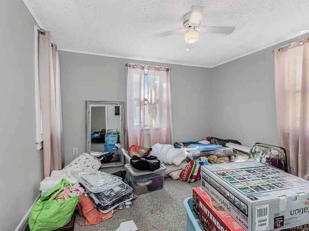 4613 Carpenter Avenue Bronx NY 10470
