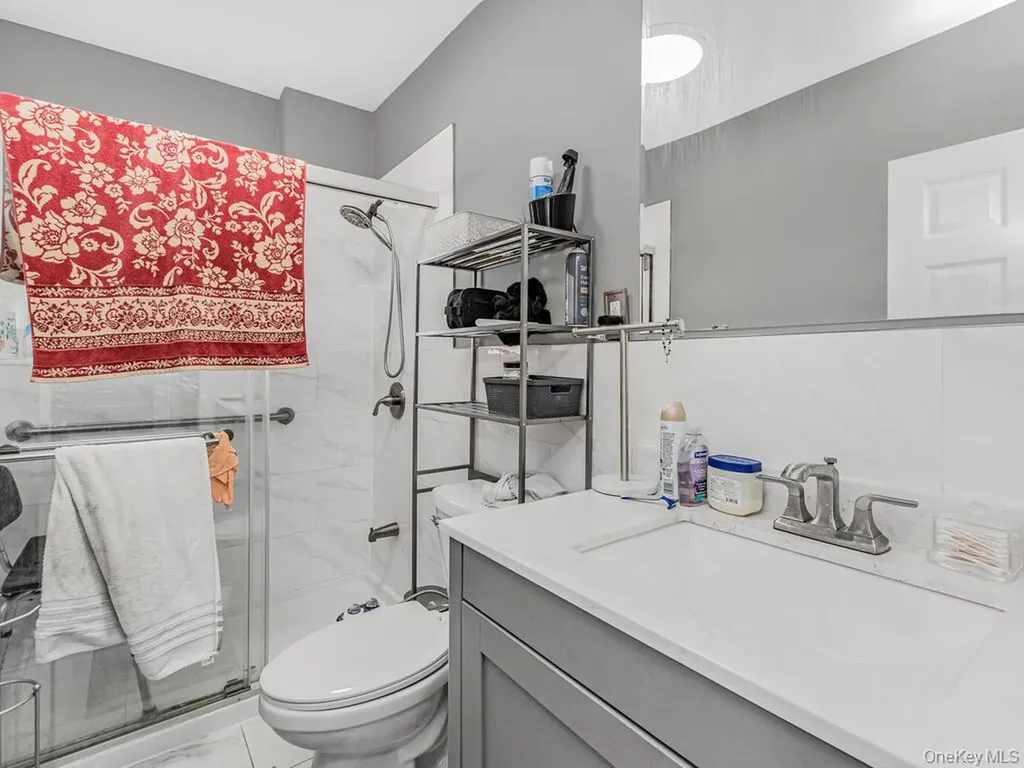 4613 Carpenter Avenue Bronx NY 10470