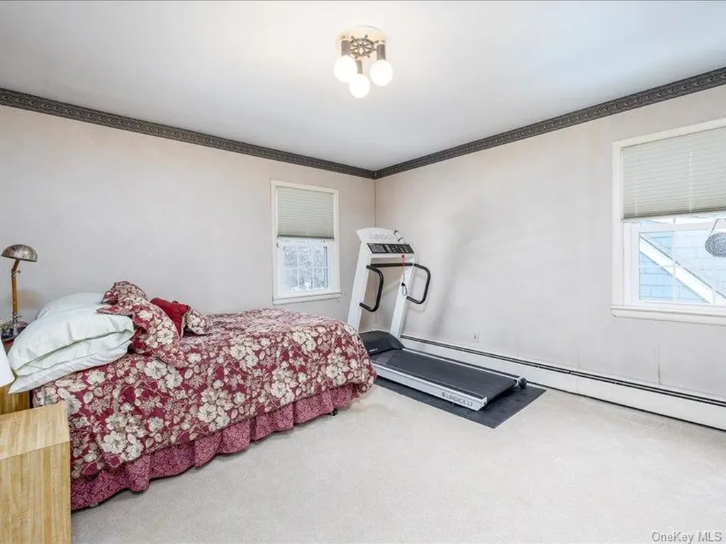 16 Wright Road Rockville Centre NY 11570