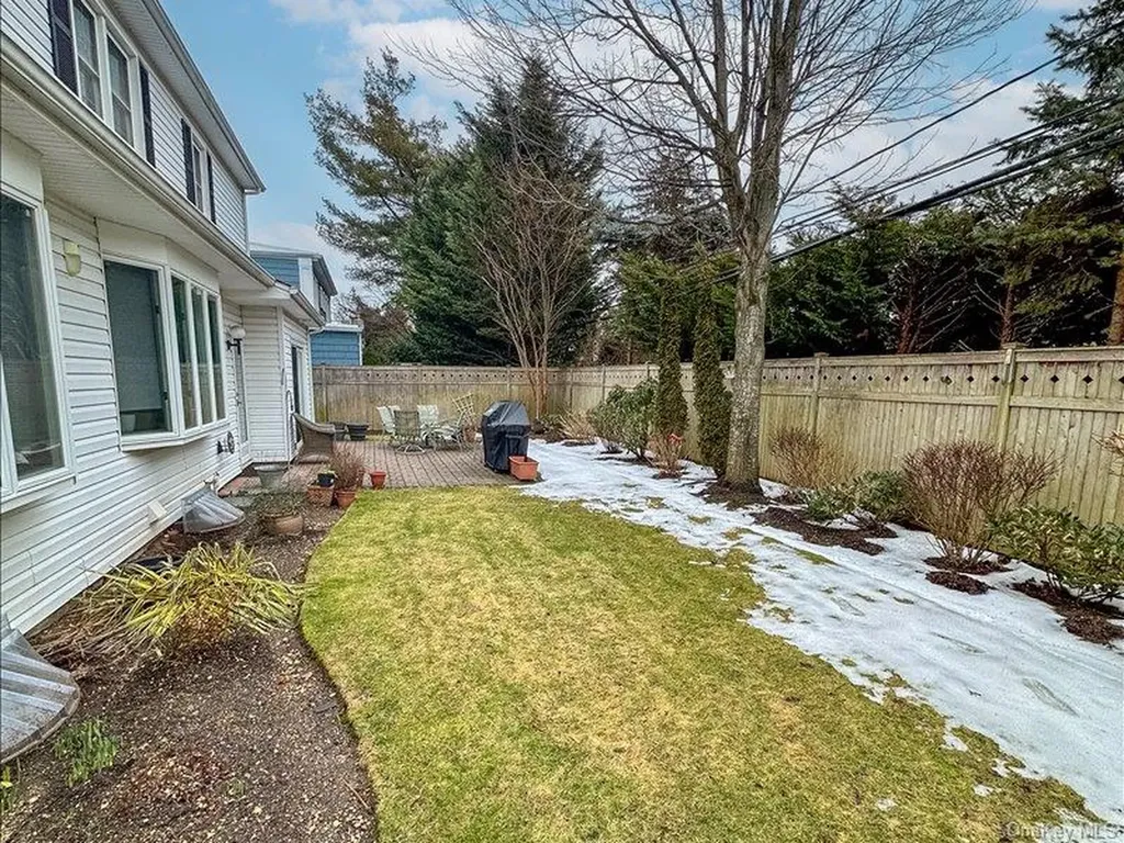 16 Wright Road Rockville Centre NY 11570
