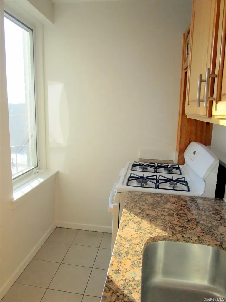 595 Mclean Avenue Yonkers NY 10705