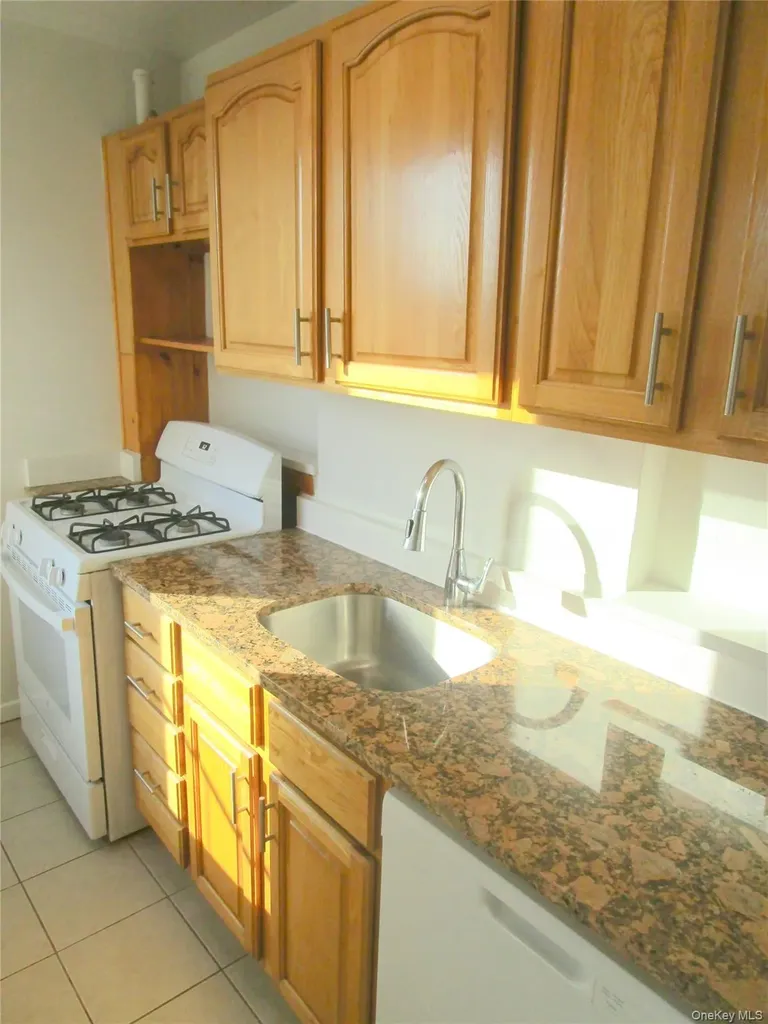 595 Mclean Avenue Yonkers NY 10705