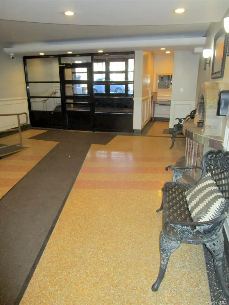 595 Mclean Avenue Yonkers NY 10705