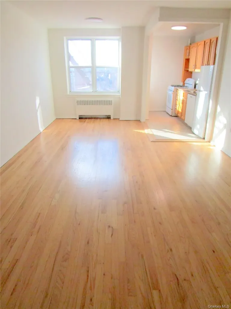 595 Mclean Avenue Yonkers NY 10705