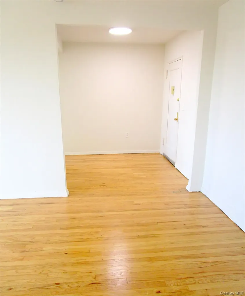 595 Mclean Avenue Yonkers NY 10705