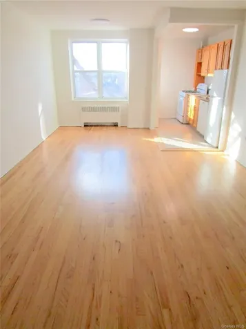 595 Mclean Avenue Yonkers NY 10705