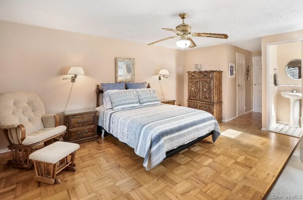 69 Riviera Drive Selden NY 11784