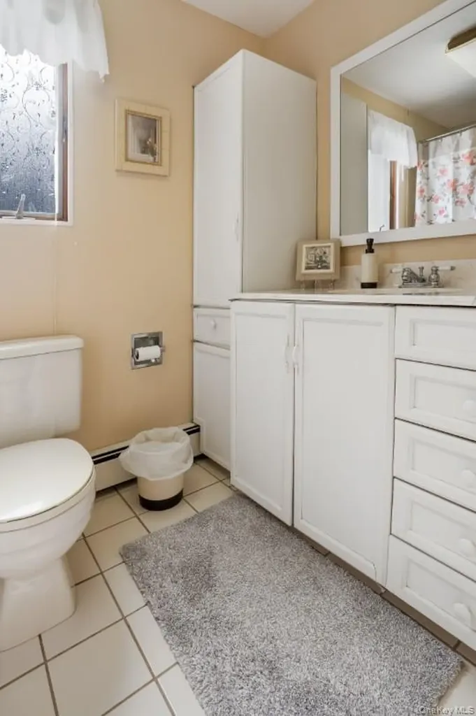 69 Riviera Drive Selden NY 11784
