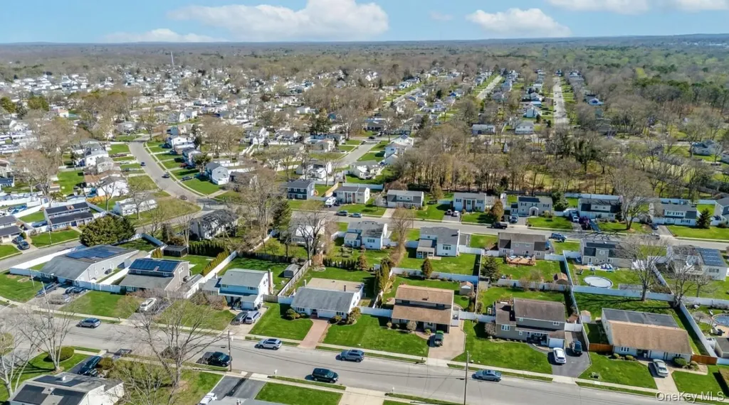 69 Riviera Drive Selden NY 11784