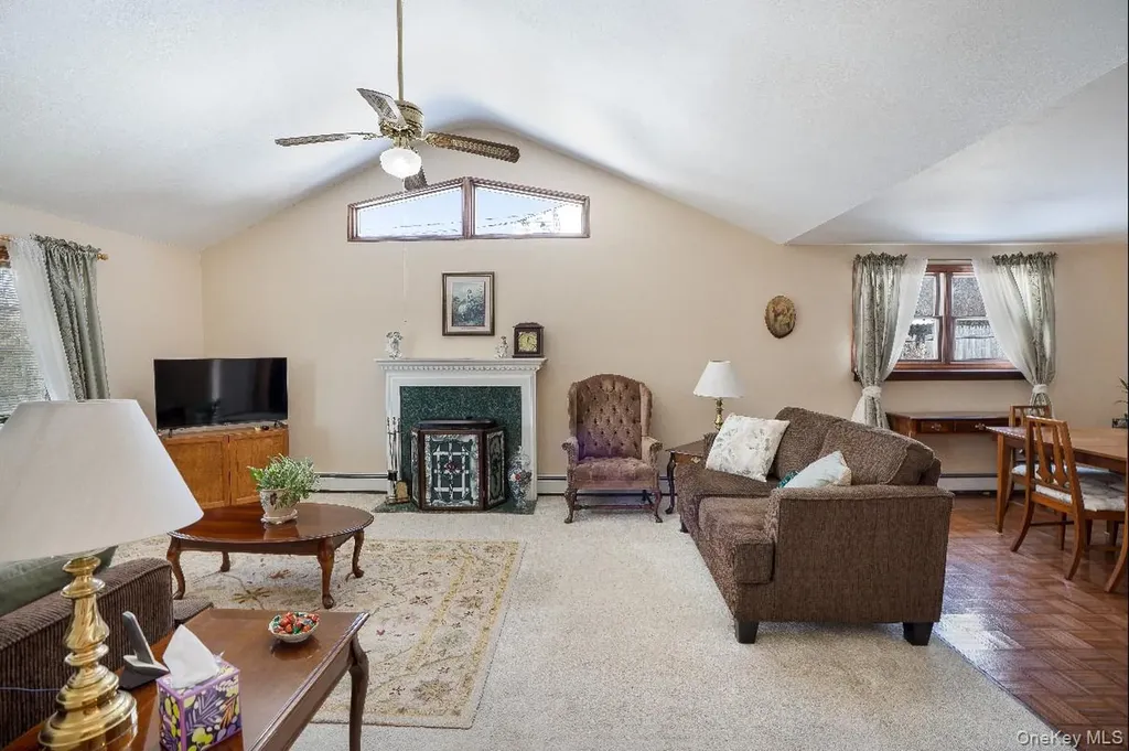 69 Riviera Drive Selden NY 11784