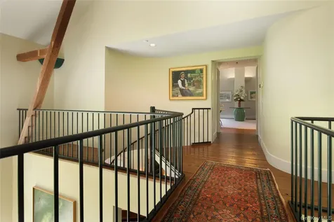6-8 Old Killearn Road Millbrook NY 12545