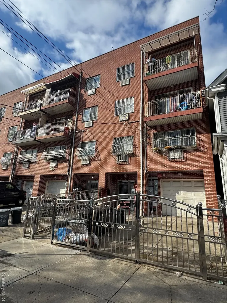 104-37 37th Road Corona NY 11368